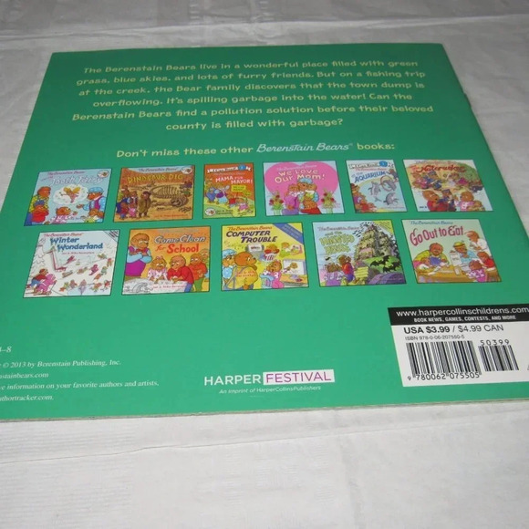 The Berenstain Bears GO GREEN Color Illustrated Paperback Learning to Read Book - Picture 2 of 4